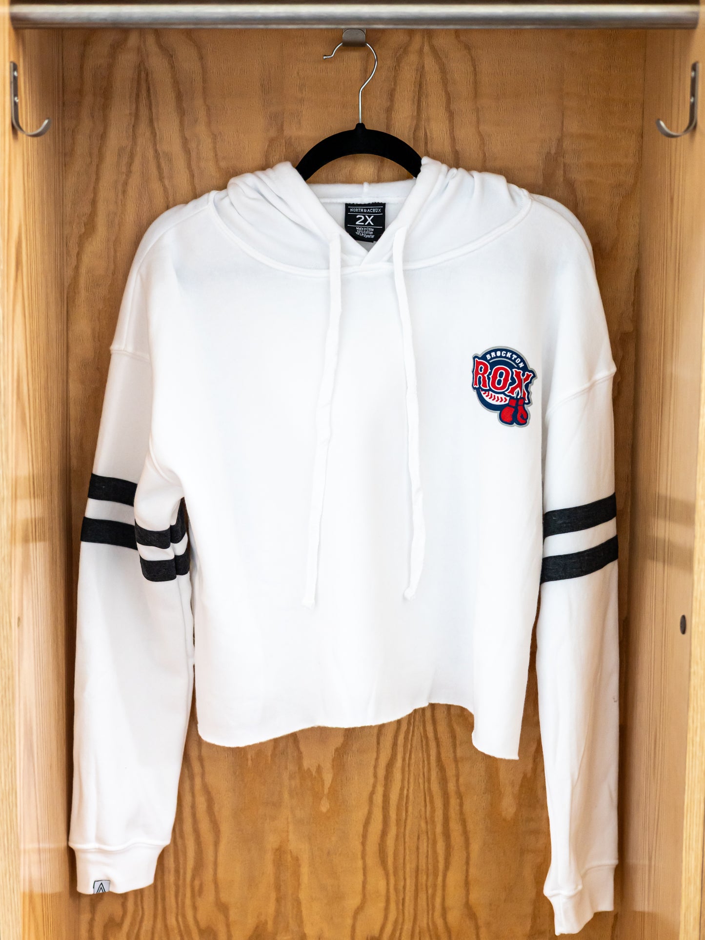 White Cropped Rox Sweatshirt
